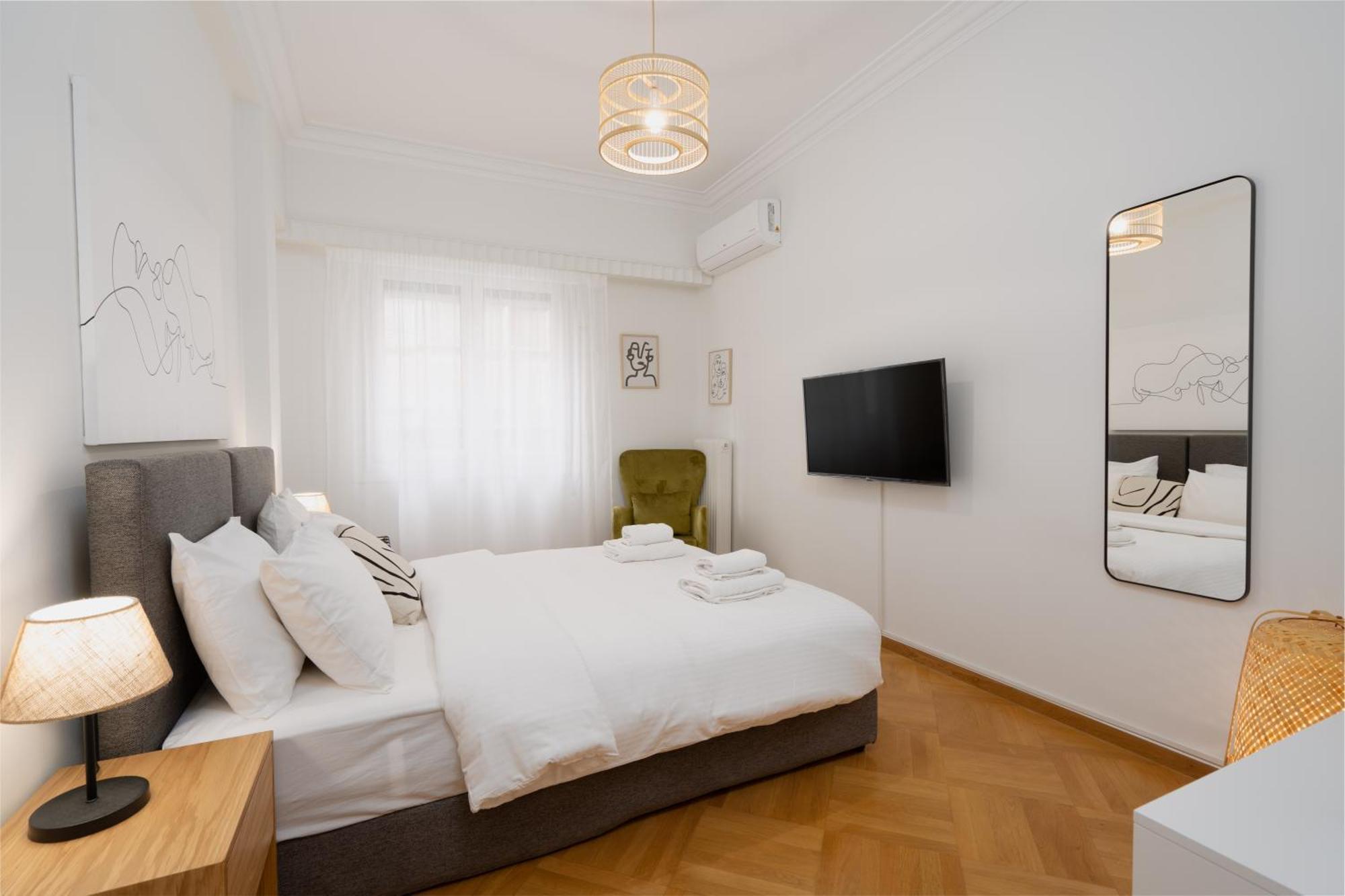 Metroscape Retreat Nearby Metro Station Apartment Атина Екстериор снимка