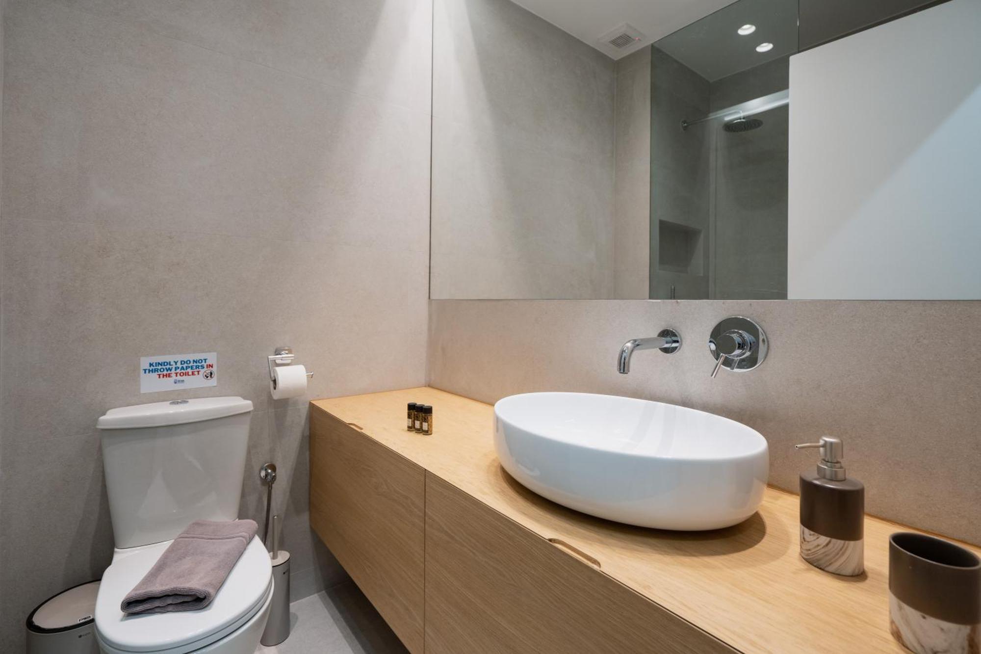 Metroscape Retreat Nearby Metro Station Apartment Атина Екстериор снимка