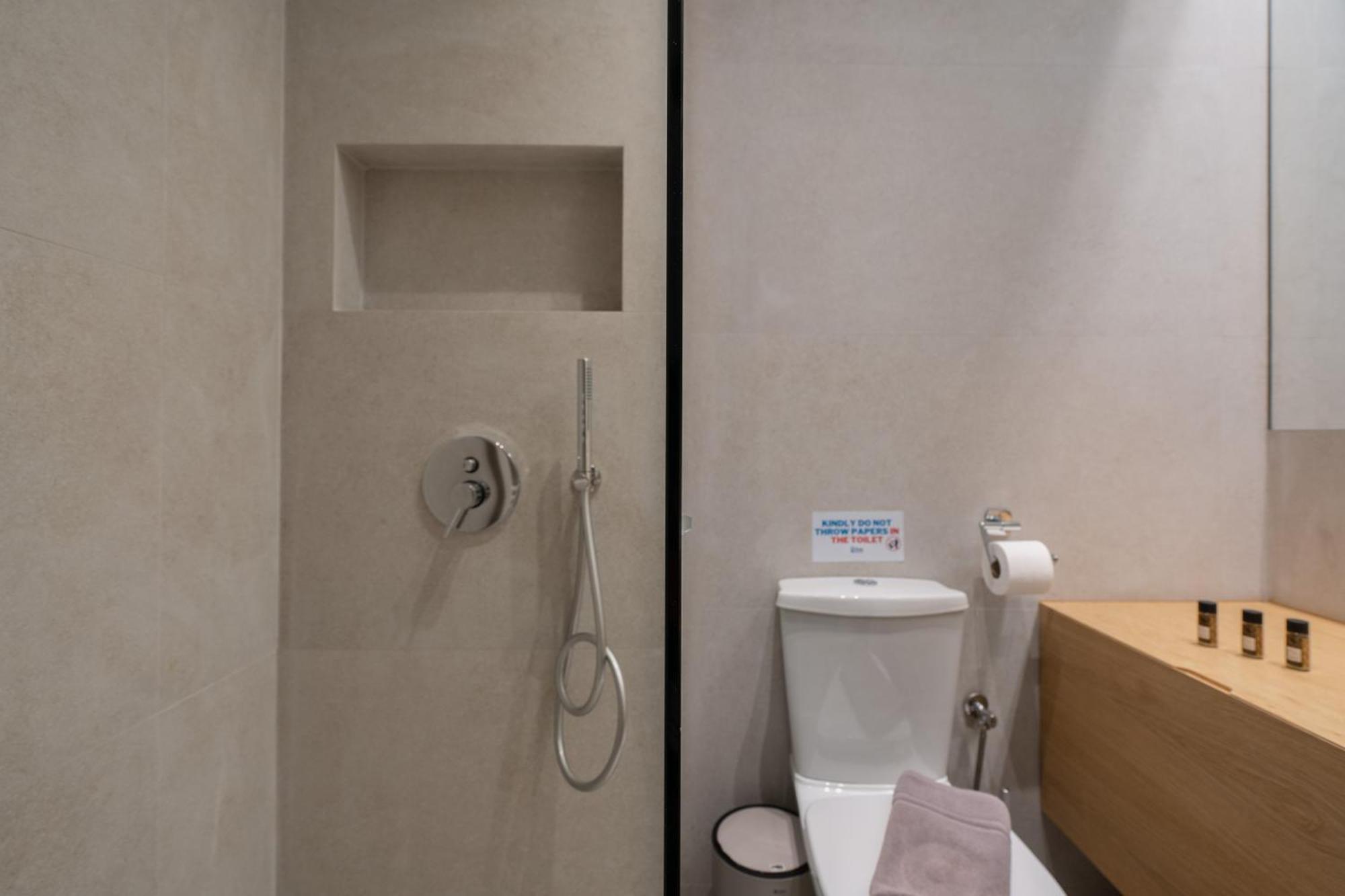 Metroscape Retreat Nearby Metro Station Apartment Атина Екстериор снимка